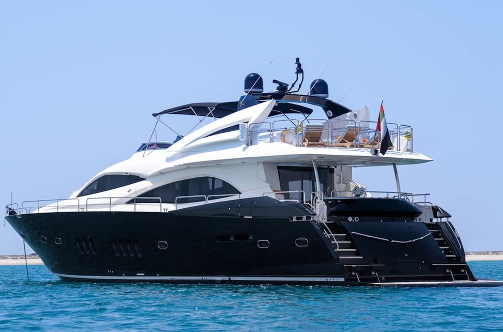 Black Yacht Dubai : Luxury Black Yacht Rental | Balthazar Yachting