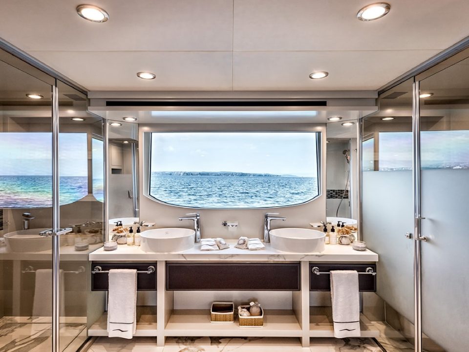 16yacht.-dolce-vita-105ft