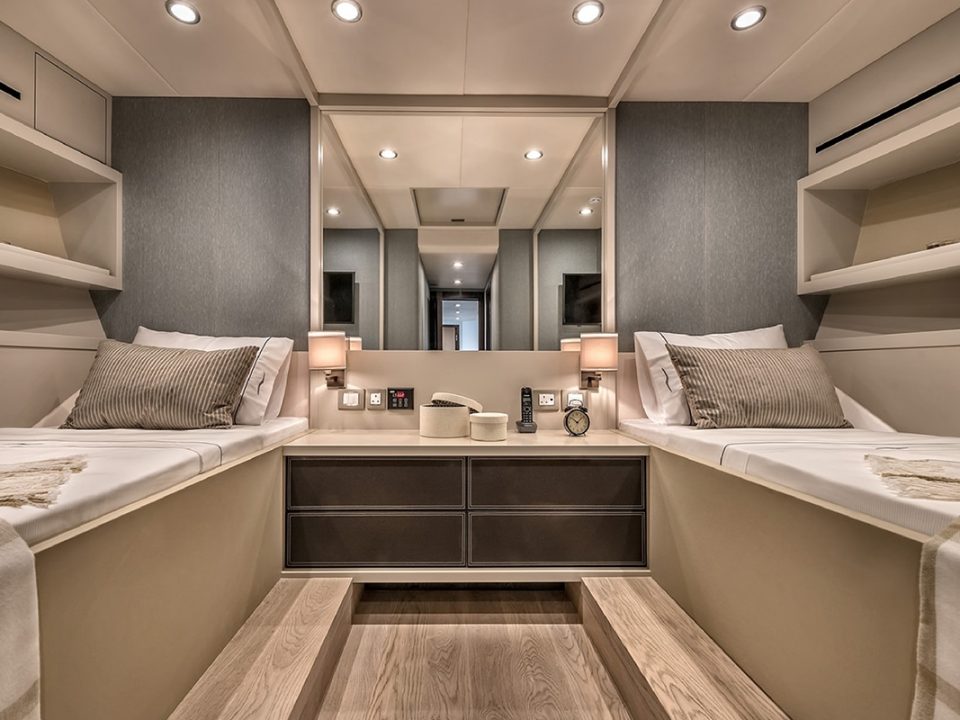 23yacht.-dolce-vita-105ft