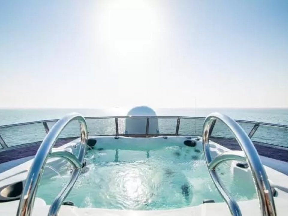 balthazar-yachting-yacht-charter-finesse-150ft00004