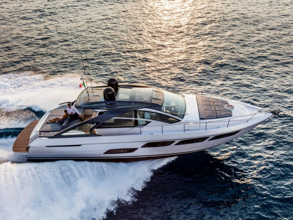 yacht-charter- Pershing 55ft2
