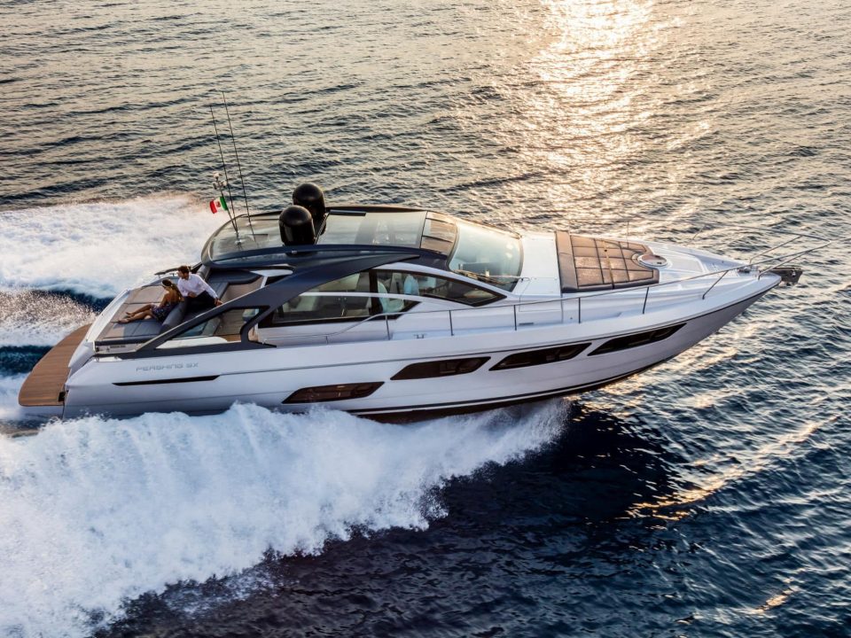 yacht-charter- Pershing 55ft3