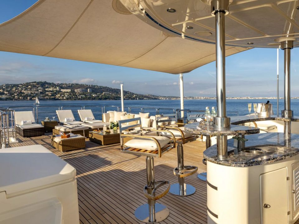 yacht-crn-142ft-updated6