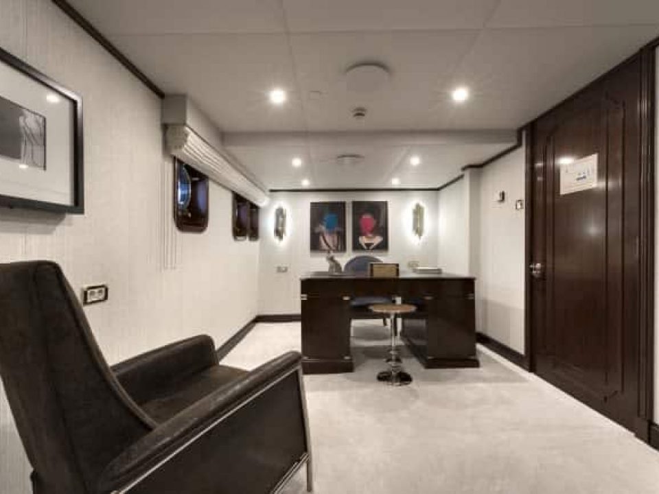 yacht-yacht-charter-chakra-282ft32