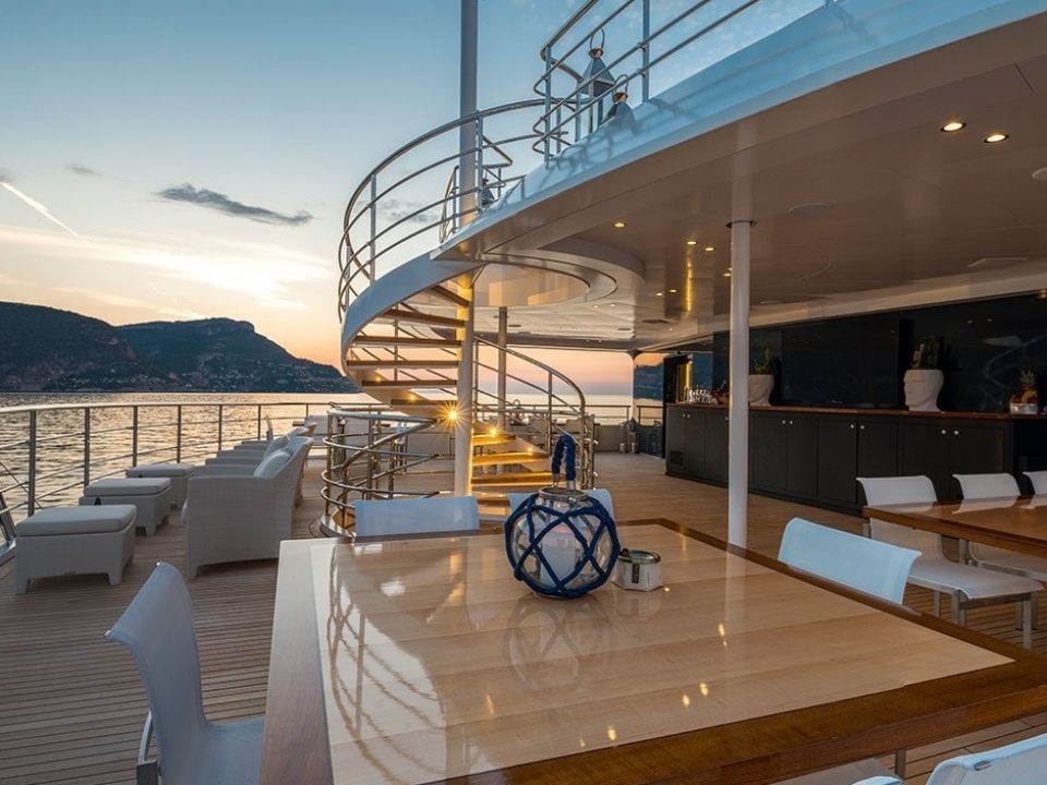 yacht-yacht-charter-serenity-236ft13