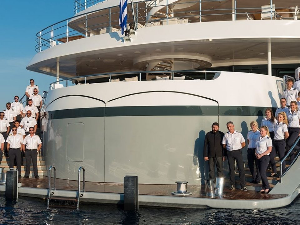 yacht-yacht-charter-serenity-236ft17