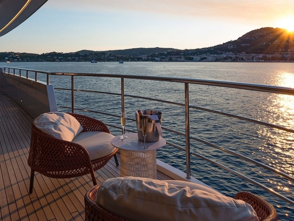 yacht-yacht-charter-serenity-236ft9